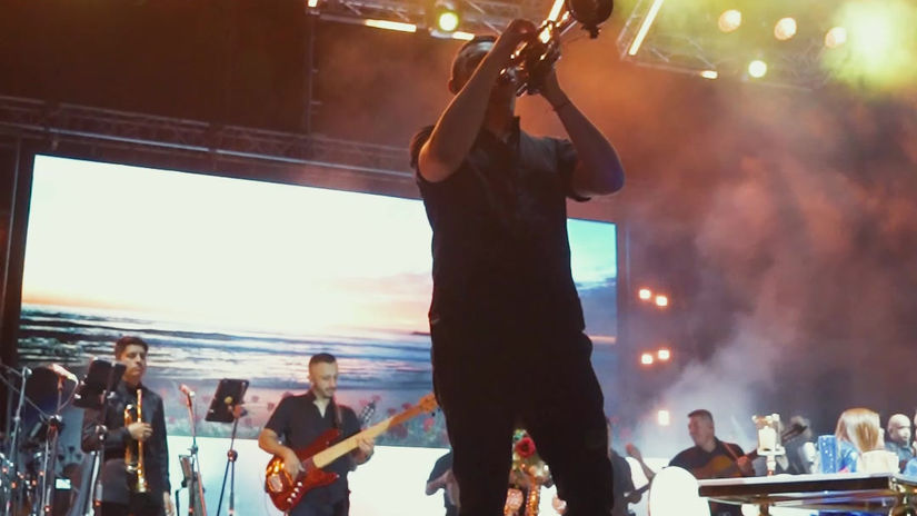 CONCIERTO ENTRE TRES - CHICUREO